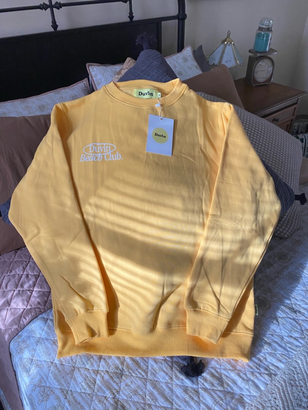 Duvin Beach Club Butter Yellow Soft Crewneck Sweatshirt — Women’s M